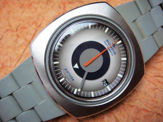 Orologi Elettrici - LA PLASTICA: UNA SCELTA VINCENTE